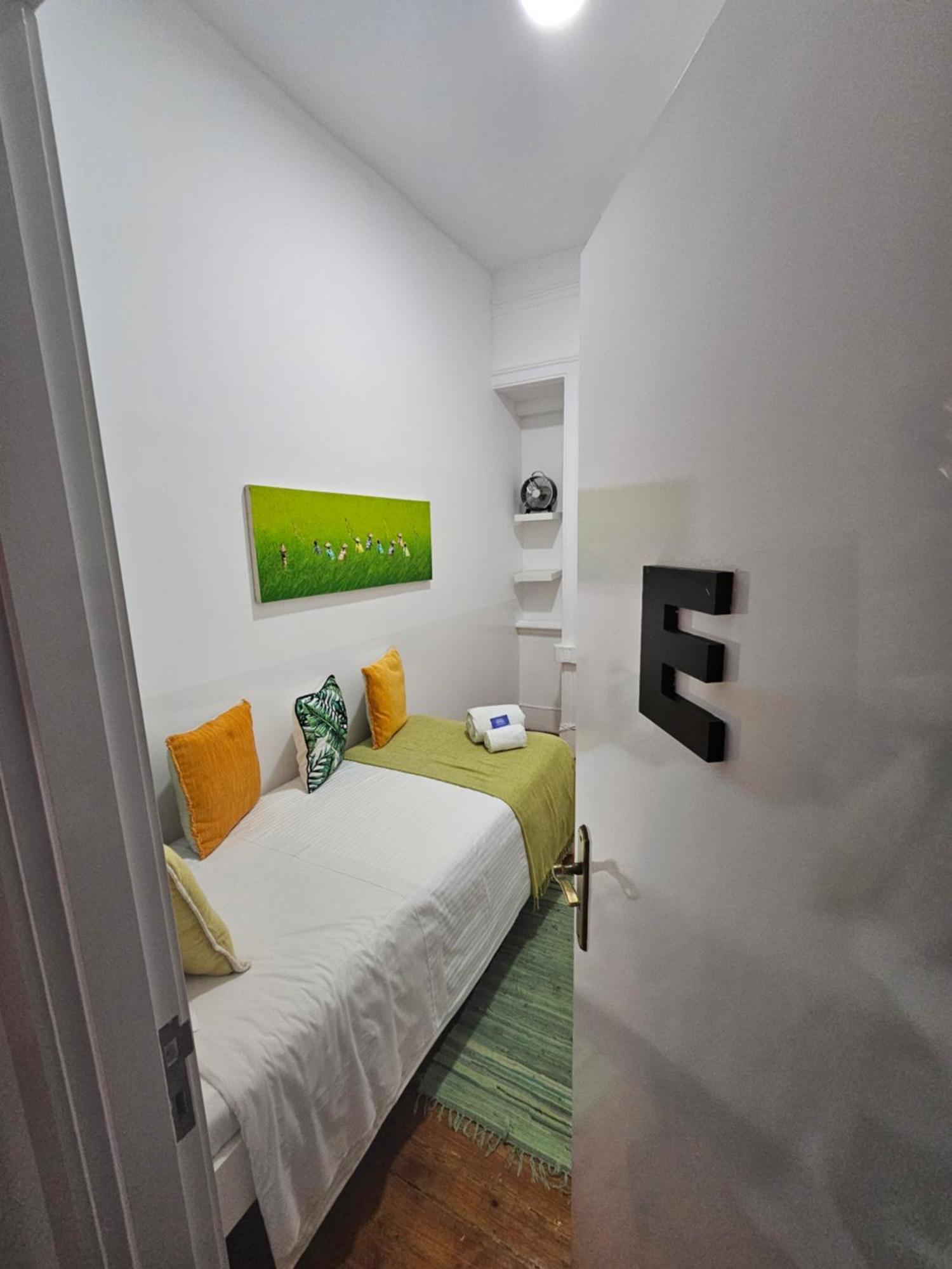 Almirante GuestHouse Lisboa Habitación foto